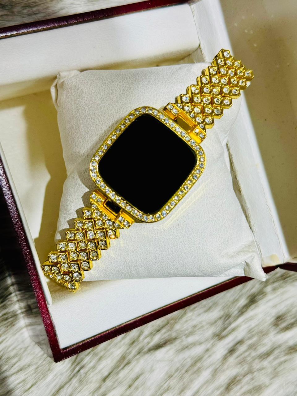 Stylish Women's Digital Display Watch - 1 Pc Quartz Movement Water Resistant